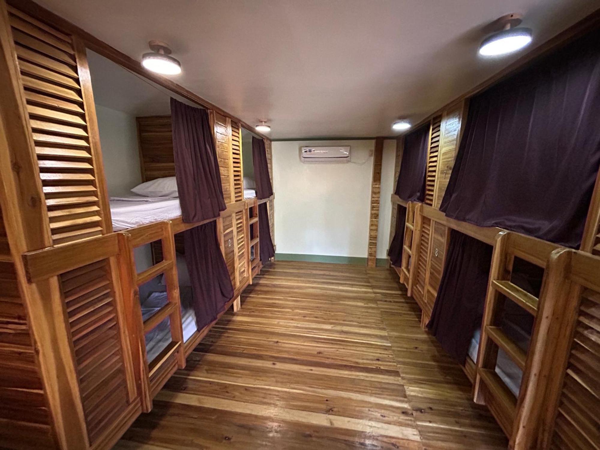 Islanders Hostel Port Barton San Vicente  Luaran gambar